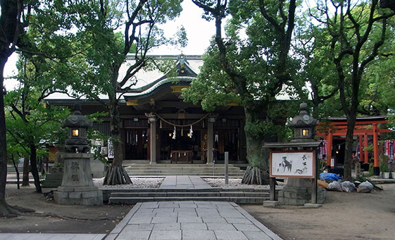 高津神社