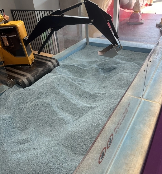 ショベル遊具の体験コーナー