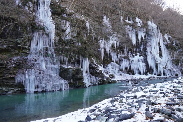 三十槌の氷柱