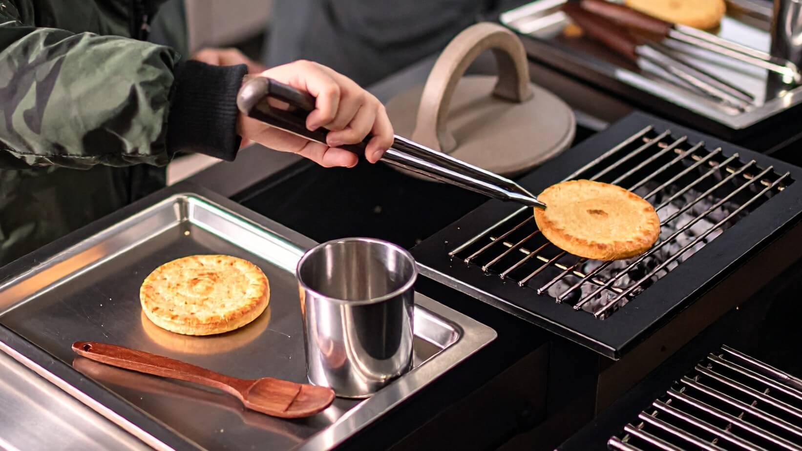 お煎餅手焼き体験イメージ画像